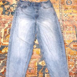 American eagle mom jeans